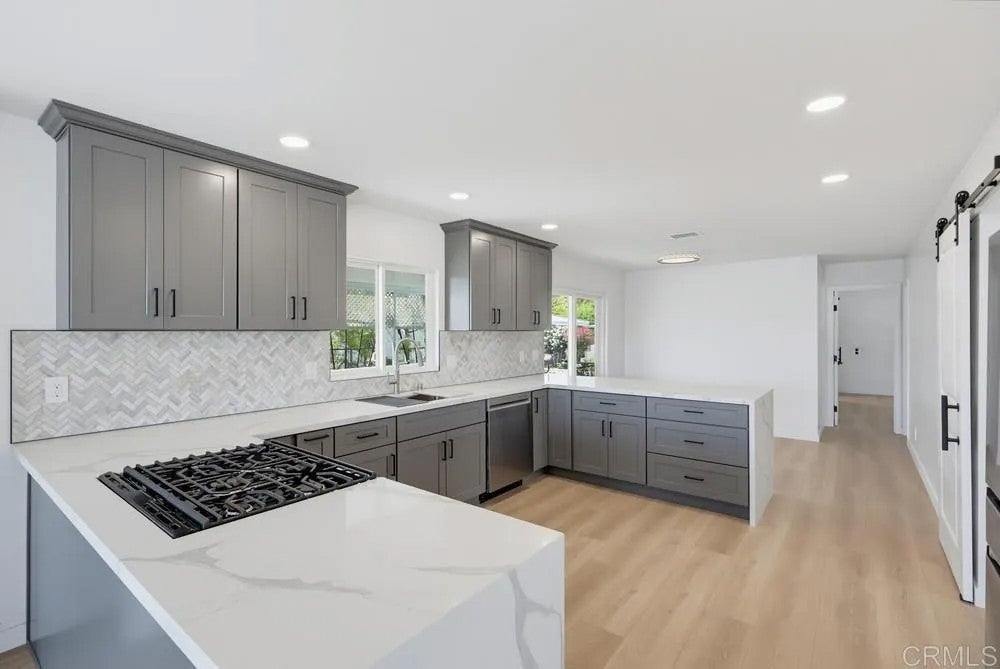 9500 Harritt Rd. #202 — photo