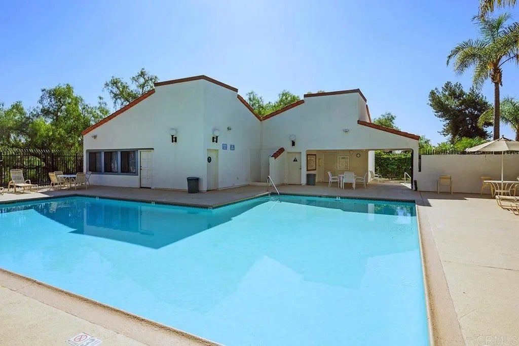 1550 Apache Dr Unit D — photo