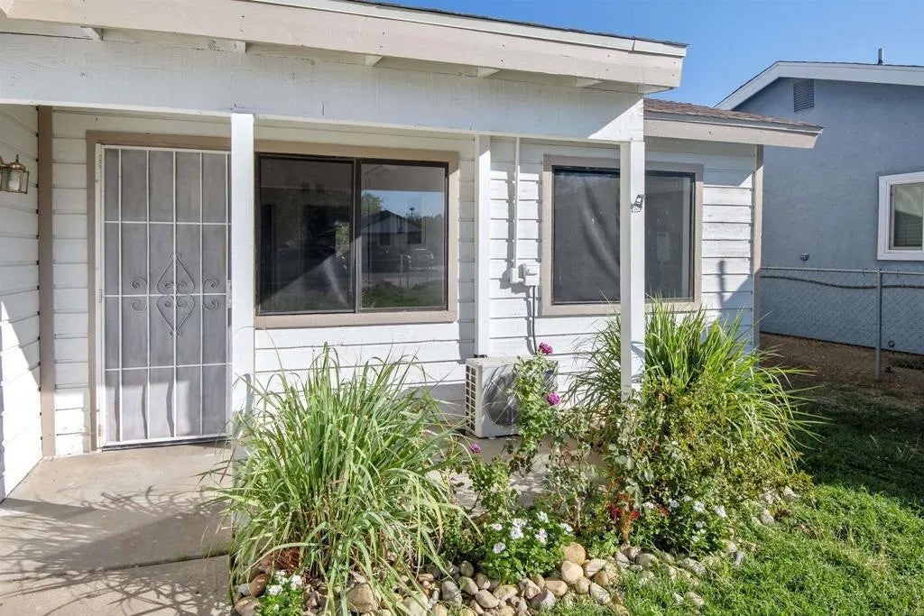 945 E Street, Ramona, CA 92065 — photo 2