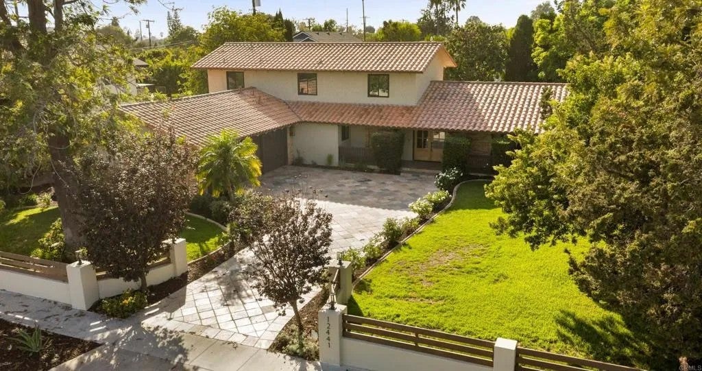 12441 La Bella Dr — photo