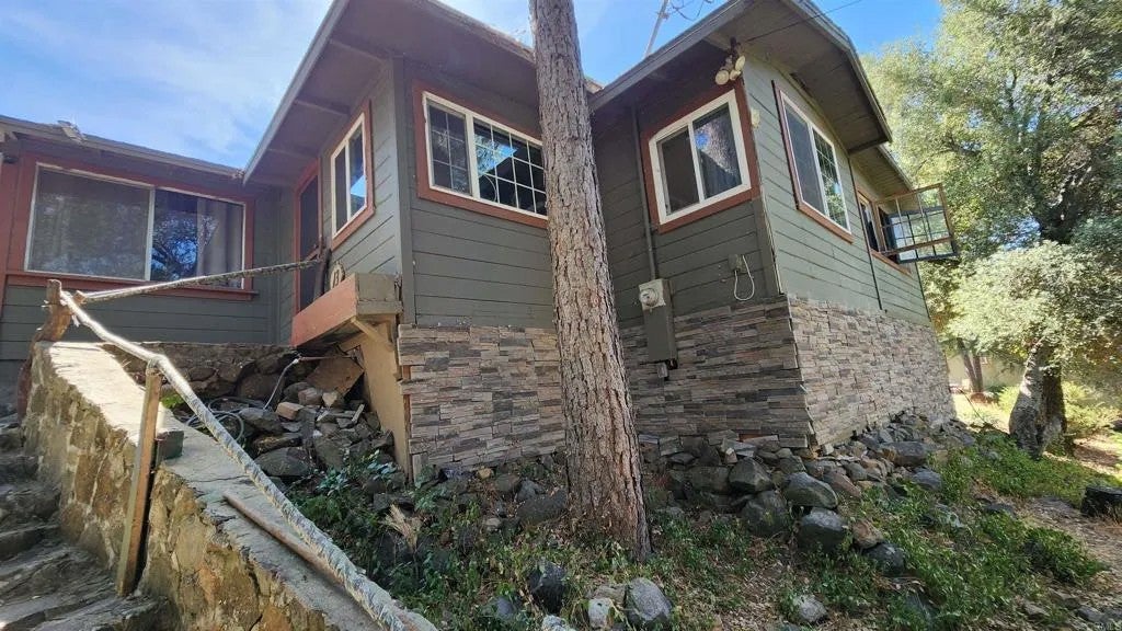 9800 Oak Grove Drive — photo