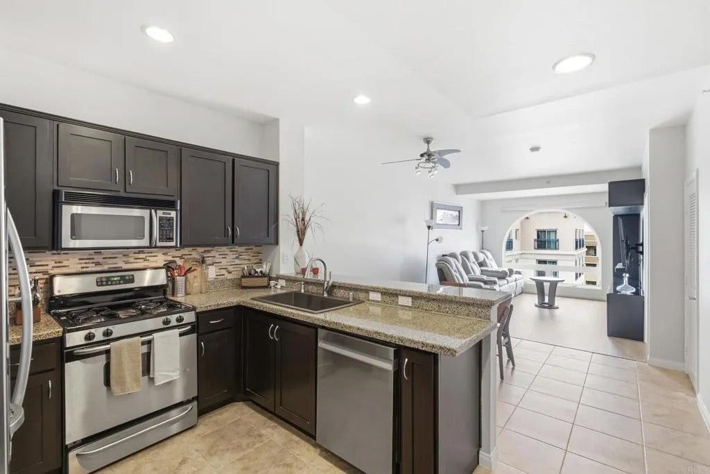 450 J Street 7061 — photo