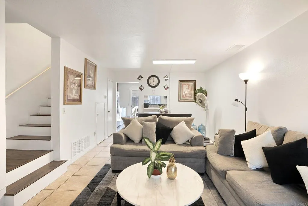888 Cherrywood Way Unit 14 — photo