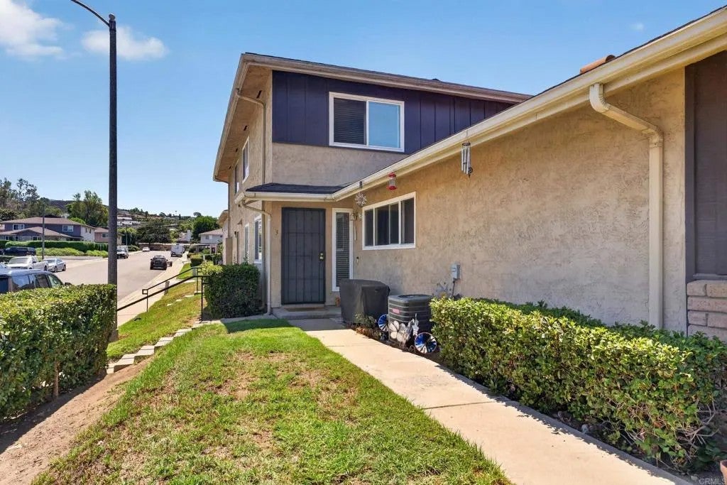 12135 Orange Crest Court 3 — photo