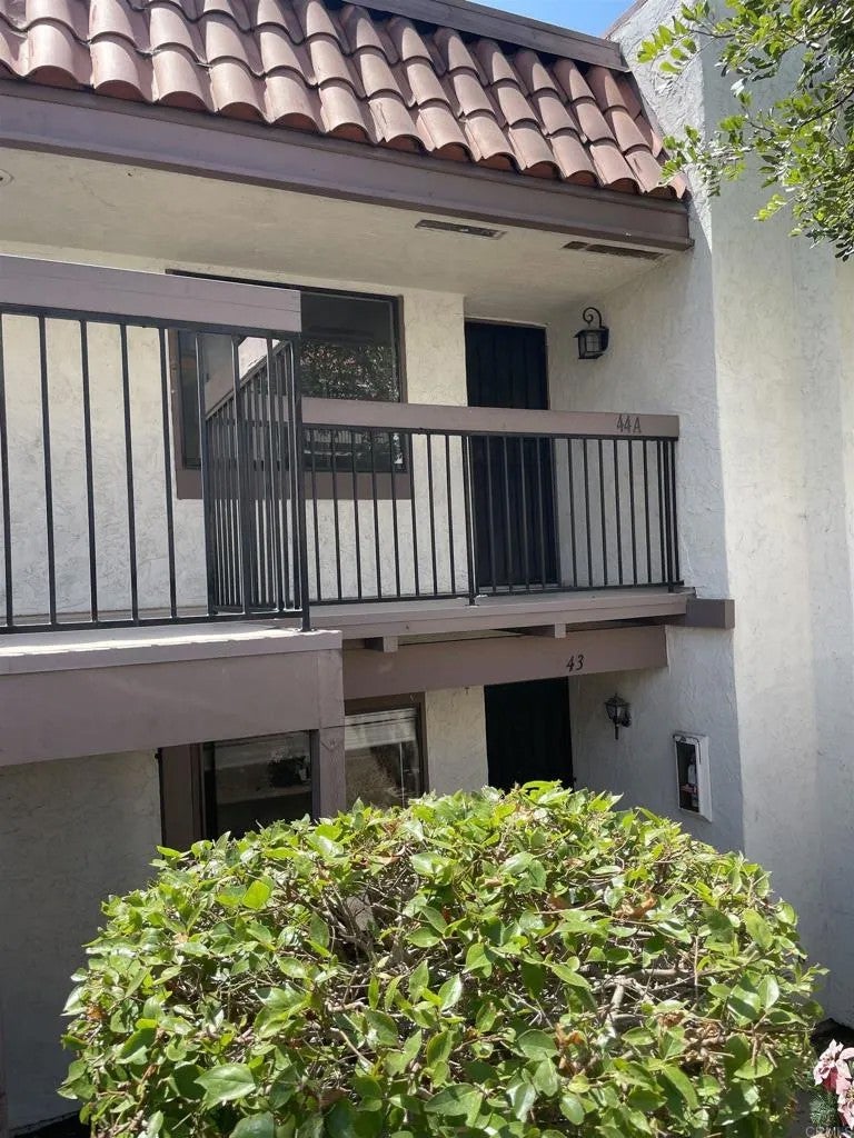 1925 Via Las Palmas 44a — photo