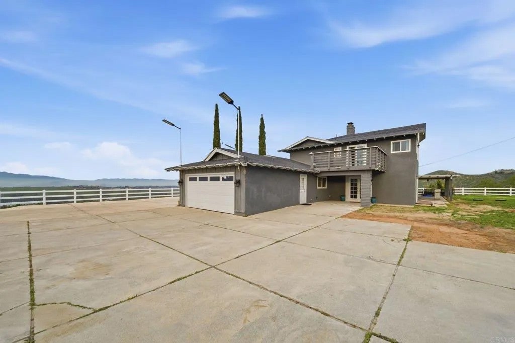 15281 Ranchito Drive — photo