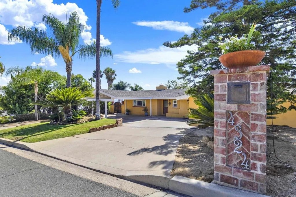 4324 Miriam Place — photo