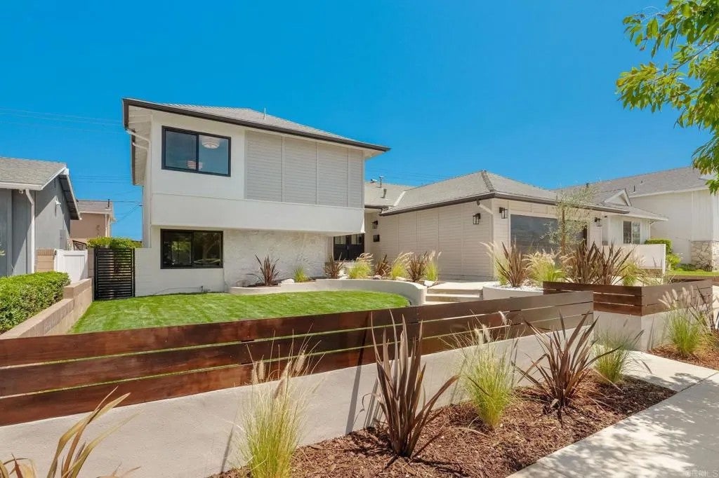22628 Juniper Ave — photo