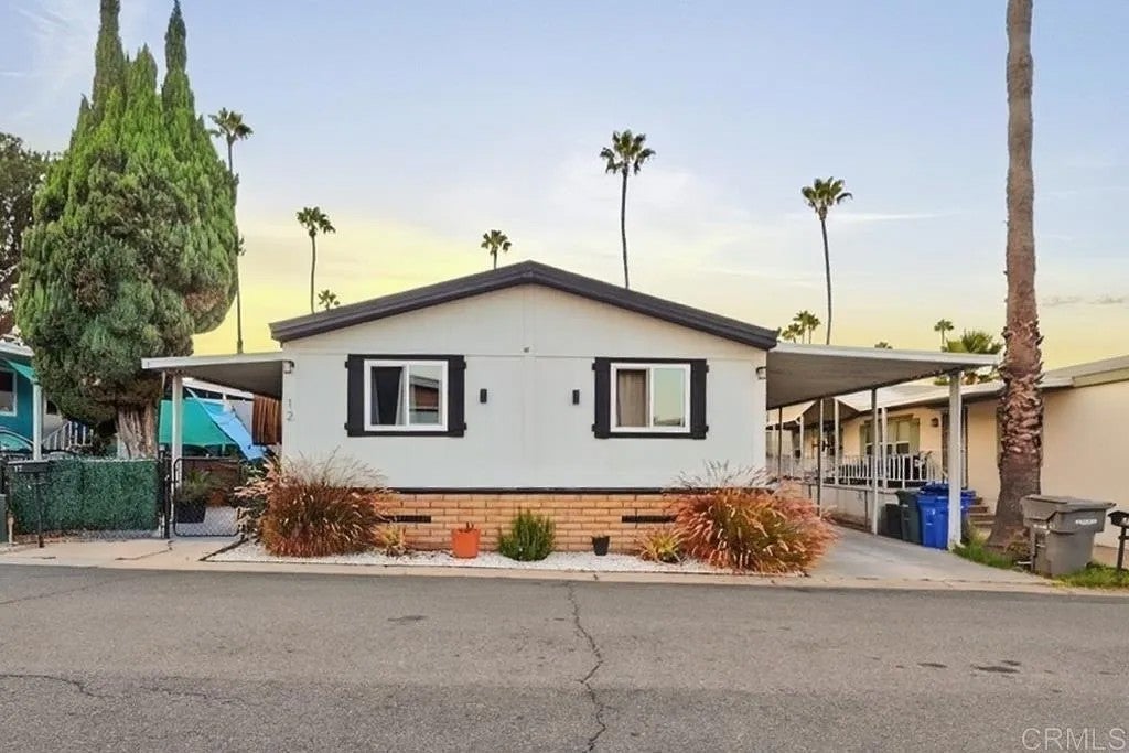 2515 Sweetwater 12 — photo