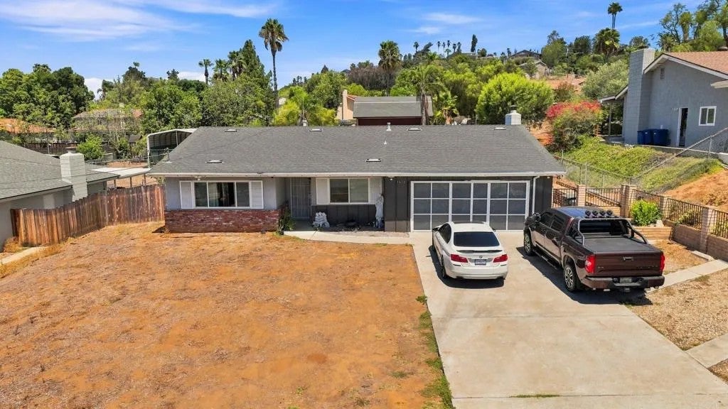 1572 Hidden Mesa Road — photo