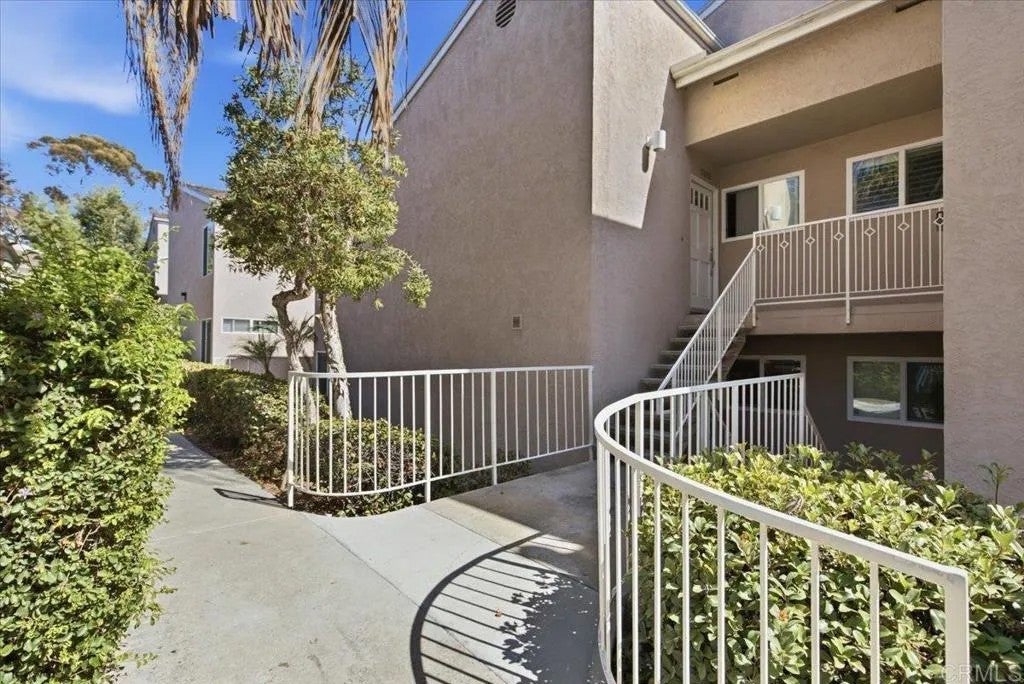 10056 Maya Linda Road 3102 — photo