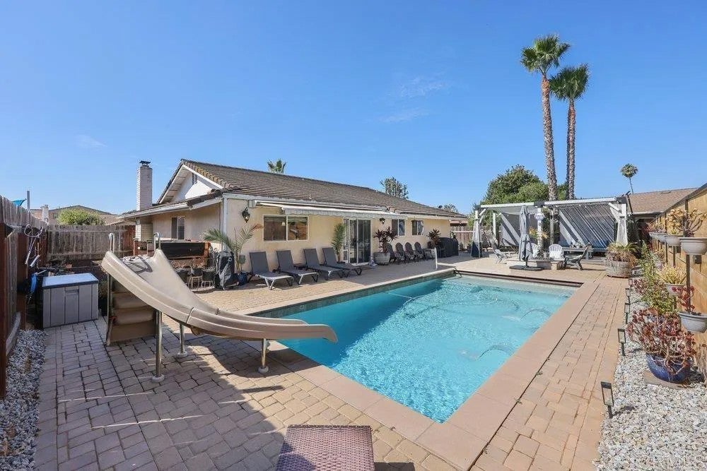 1626 David Dr. — photo