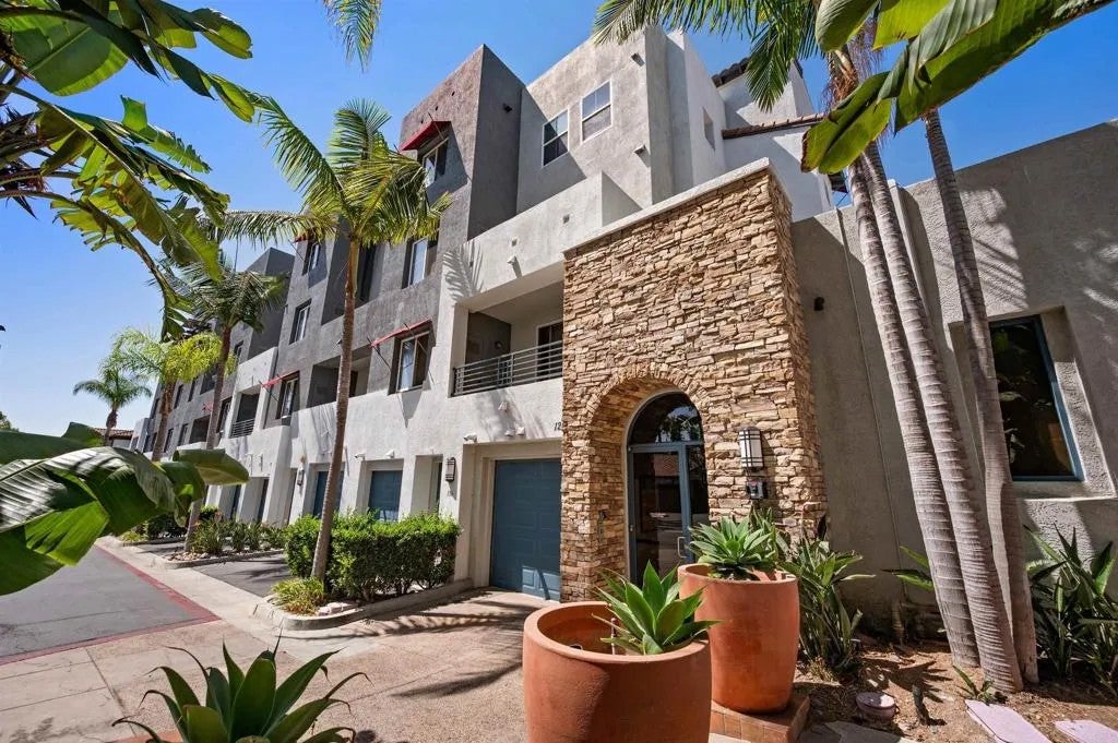 1241 Santa Cora Avenue 330 — photo
