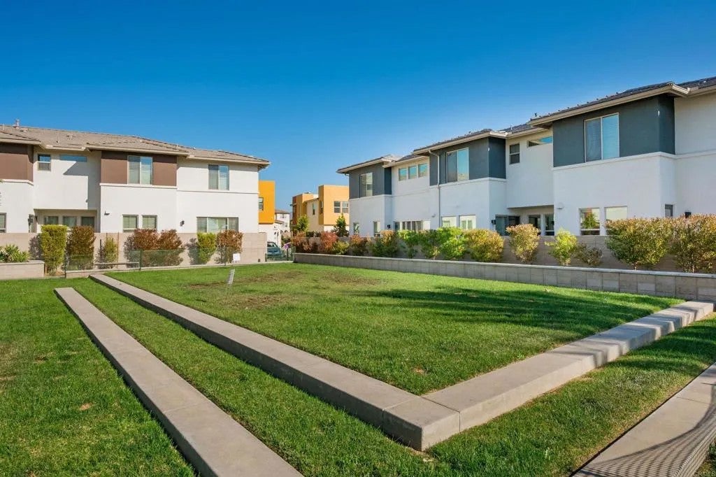 2022 QUARTET LOOP UNIT 2, Chula Vista, CA 91915 — photo 2
