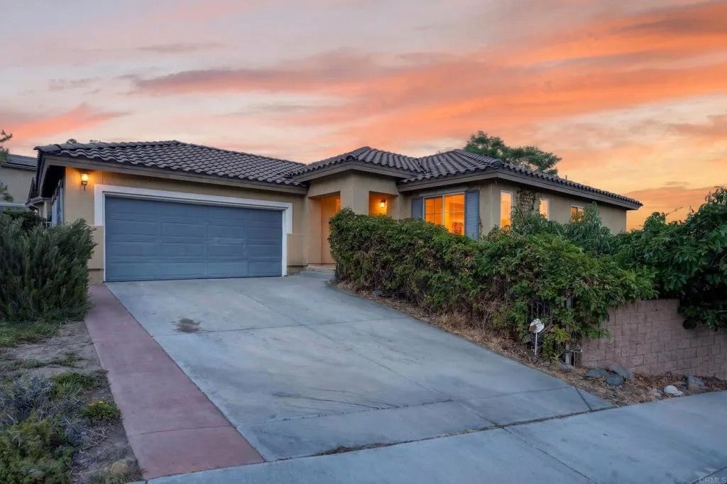 10441 Lake Breeze Drive — photo