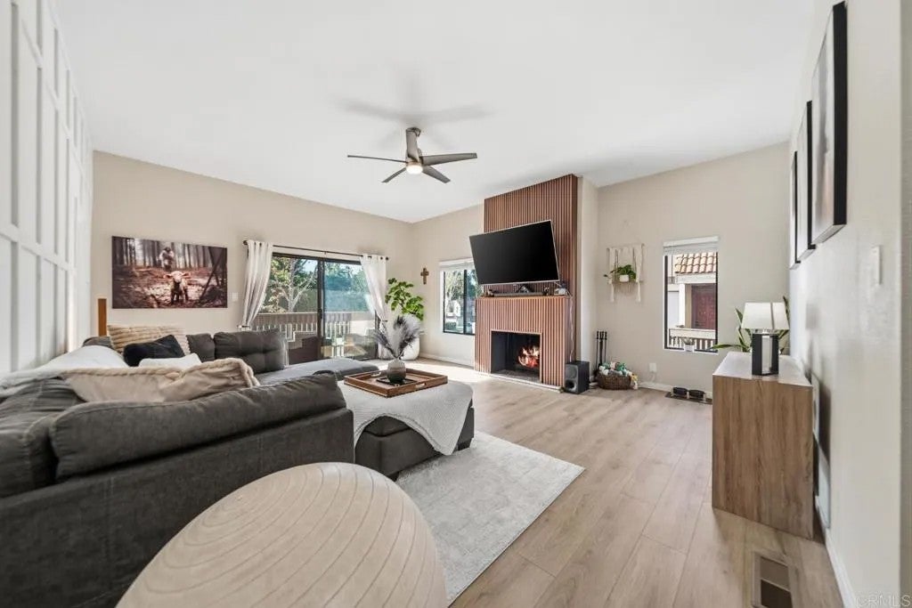 5245 Reservoir Drive — photo