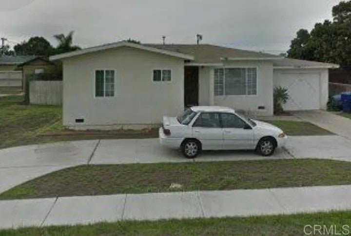 674 Fig Ave — photo