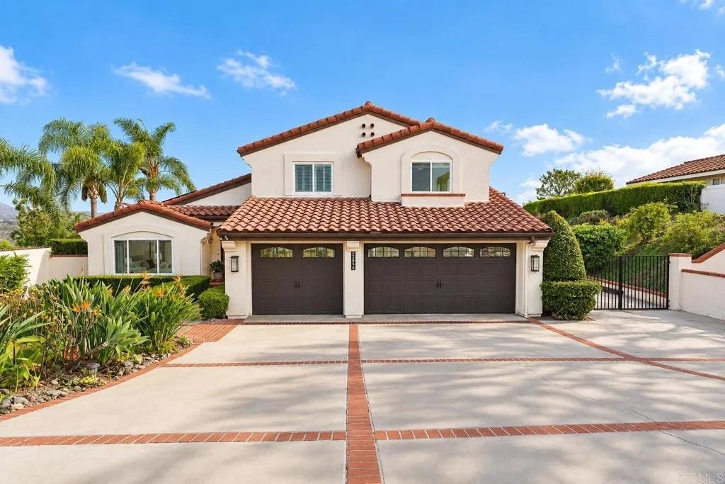 3558 Avenida Amorosa — photo