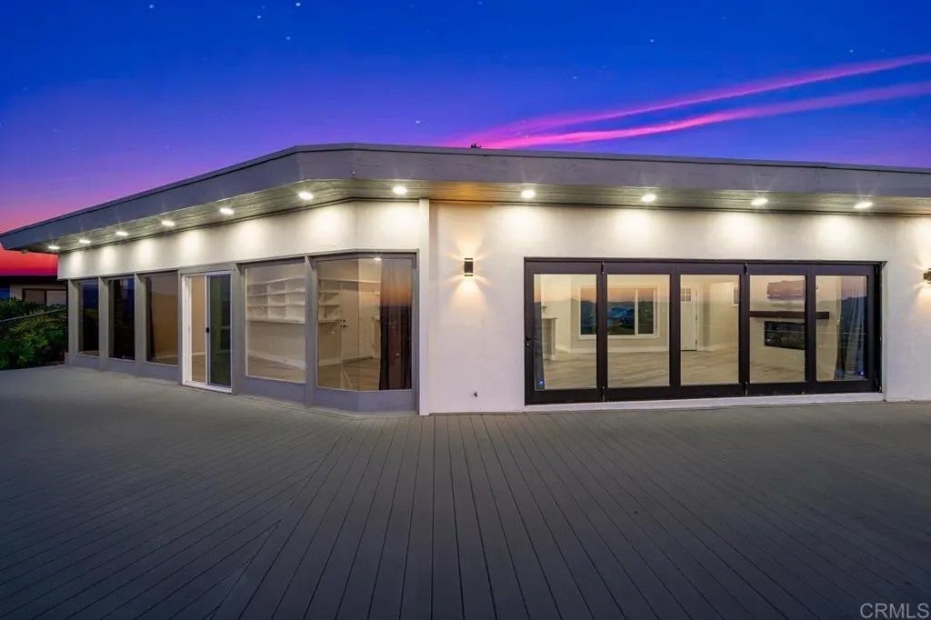 1110 Monterey Drive — photo