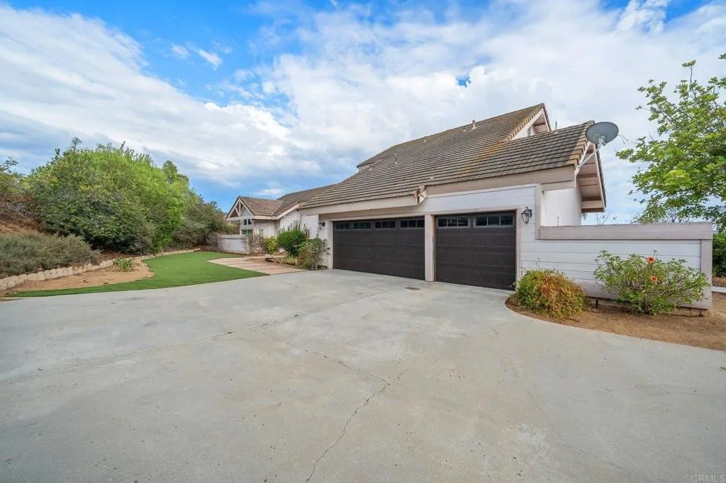 14692 Sunrise Canyon Road — photo