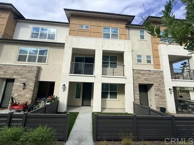 784 Vada Street 2 — photo