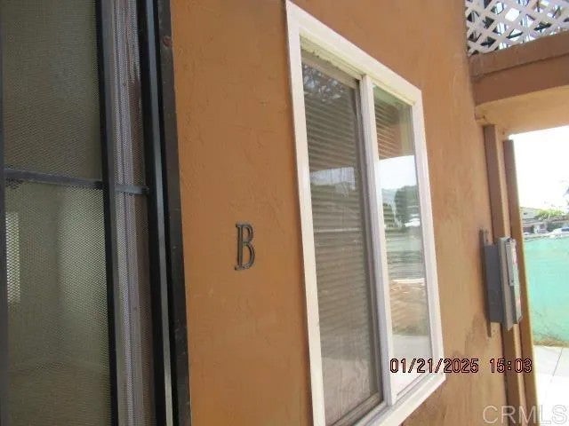 580 Glover Avenue B — photo