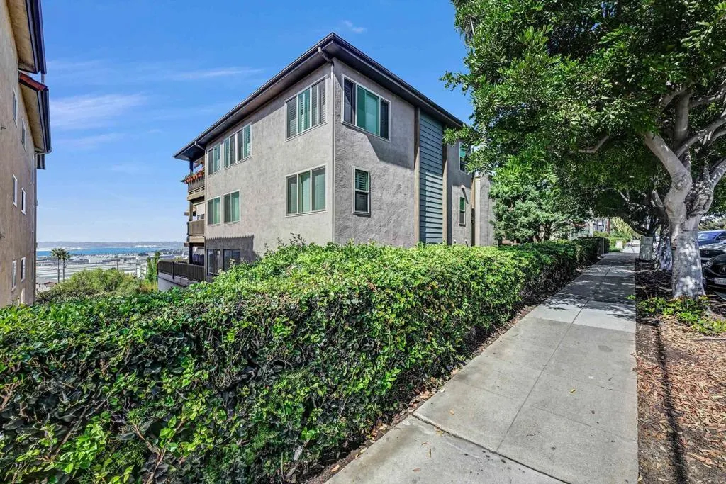 2960 Union Street Unit 101 — photo