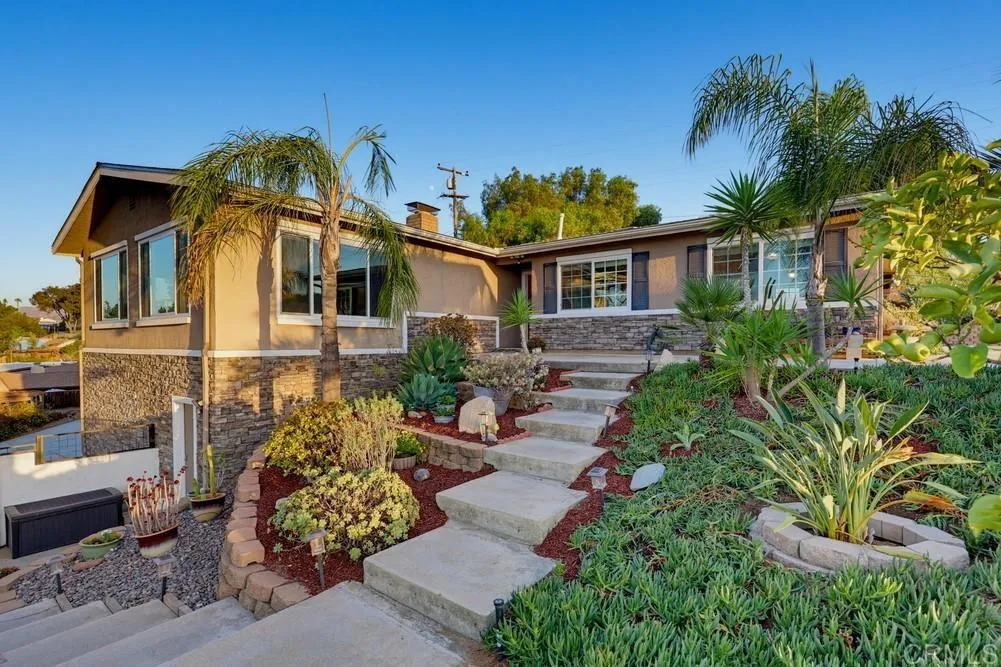 12139 Vahalla Drive — photo