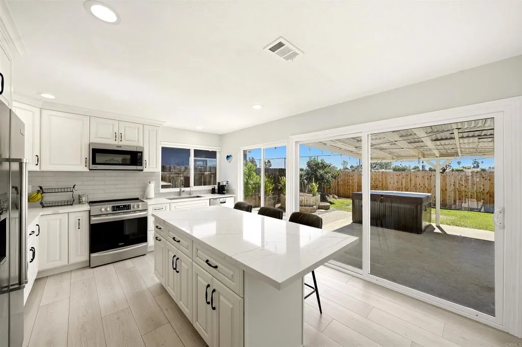8631 Lepus Road — photo