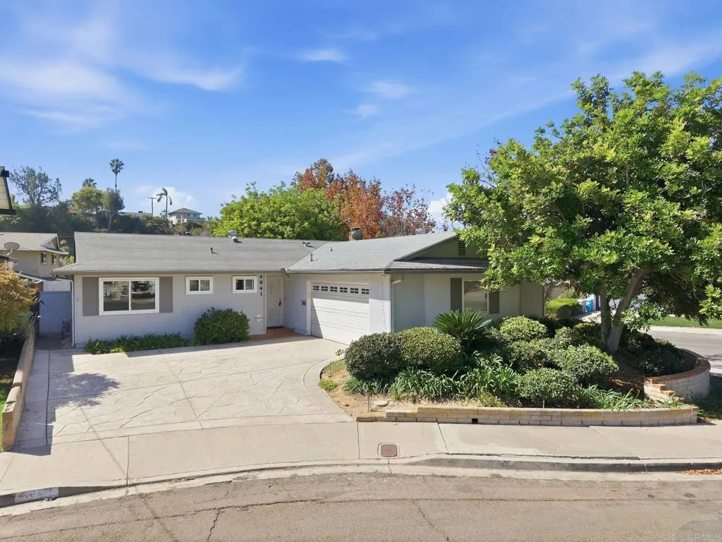 4941 Pola Court — photo