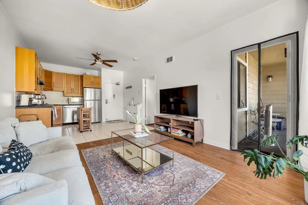 2650 Broadway Unit 309 — photo