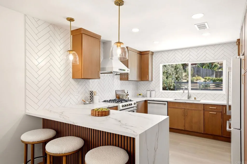 1024 Circle Drive — photo