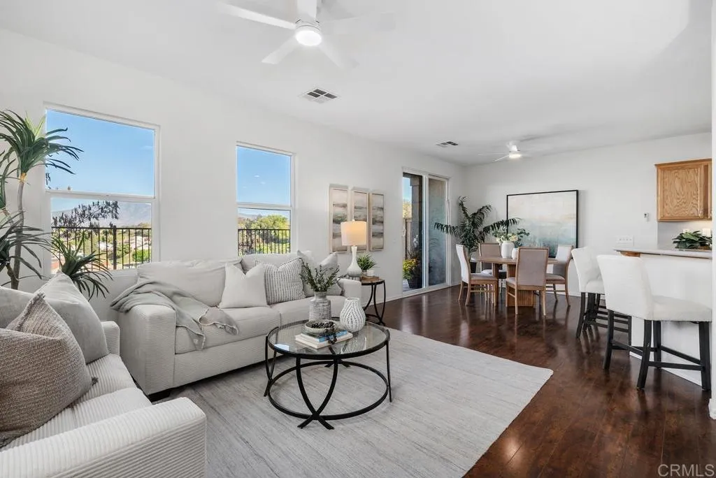 425 S Meadowbrook Drive Unit 132 — photo