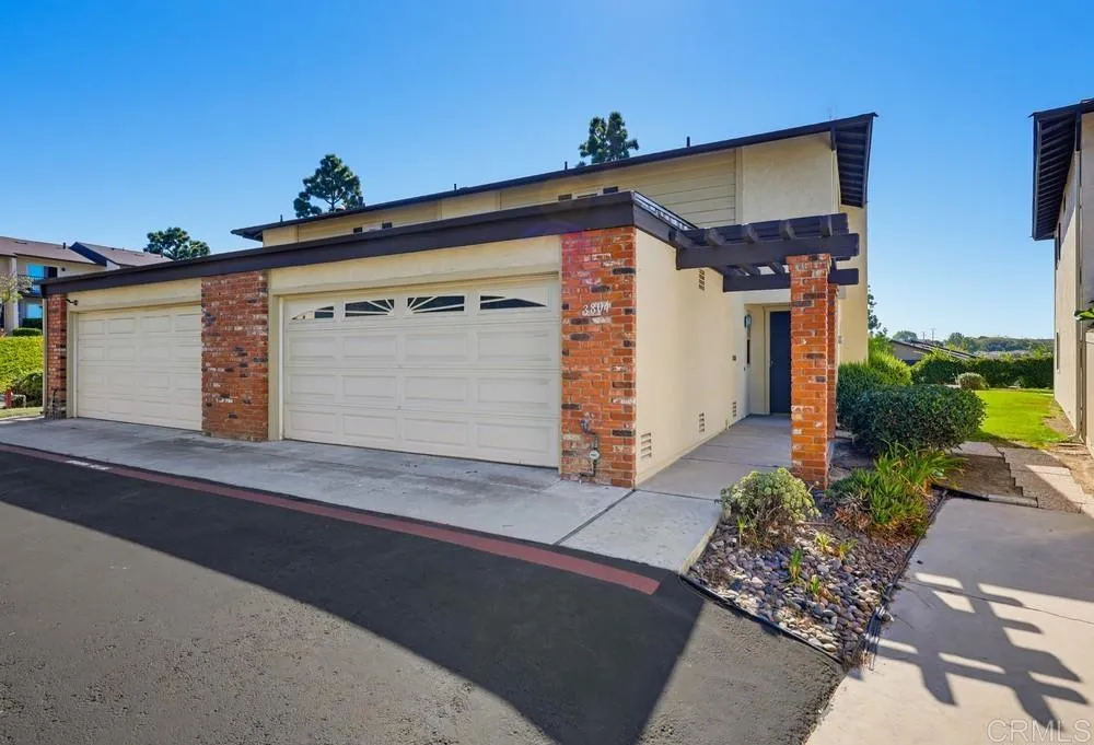 3804 Willows Way — photo