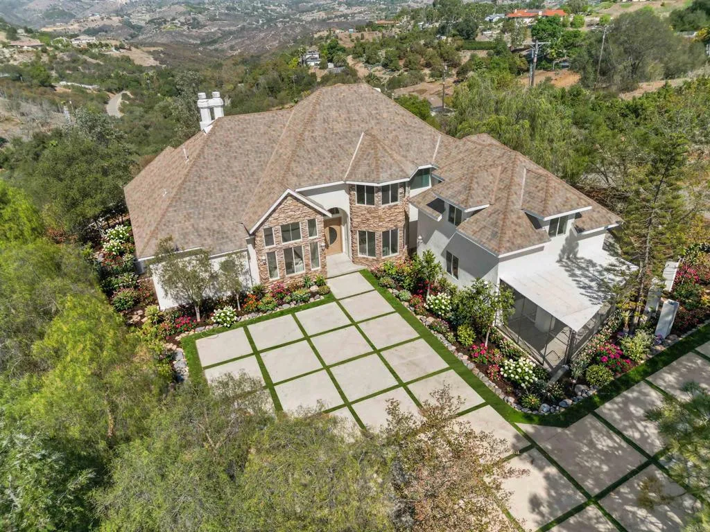 1094 Hillcrest View Lane, Fallbrook, CA 92028 — photo 3