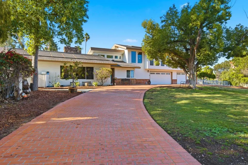 10510 Grandview Drive — photo