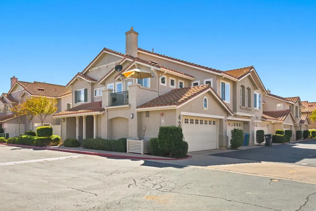425 Whispering Willow Drive Unit a — photo