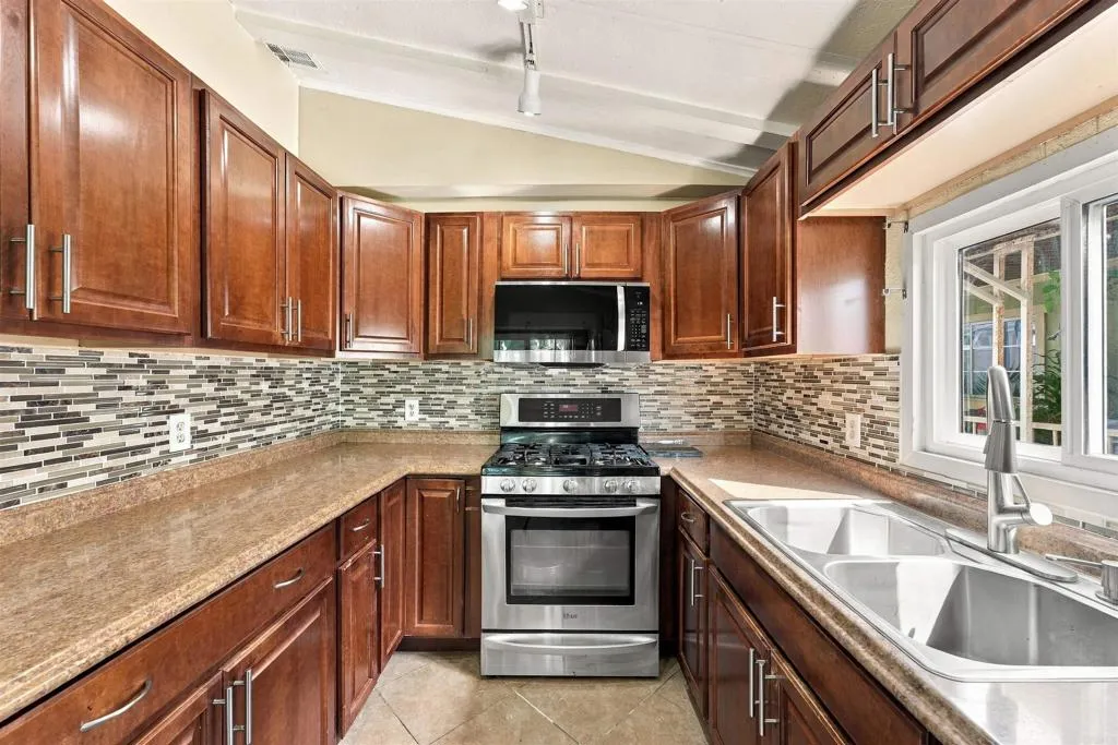 1600 Palm Ave Unit 35 — photo