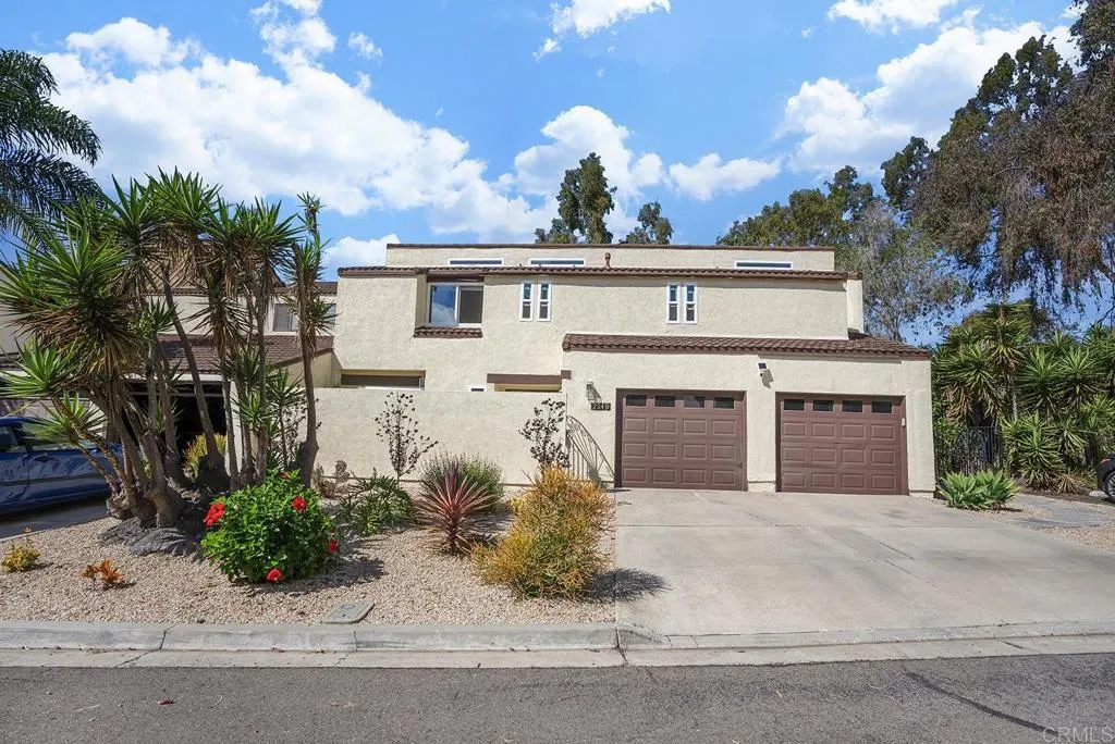 2349 Nicklaus Dr — photo