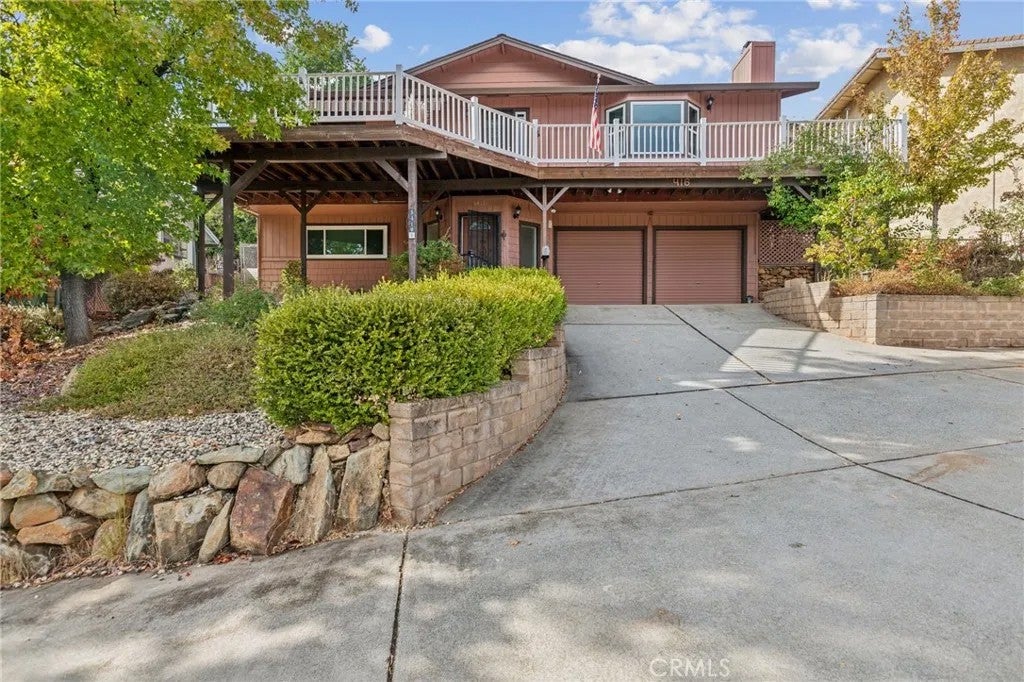 5416 Royal Oaks Drive — photo