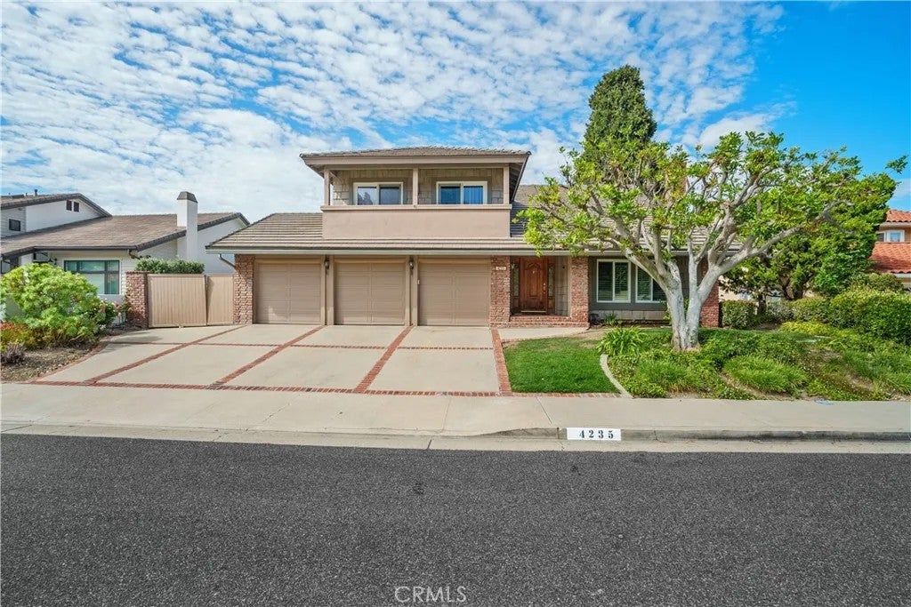 4235 Rousseau Lane — photo