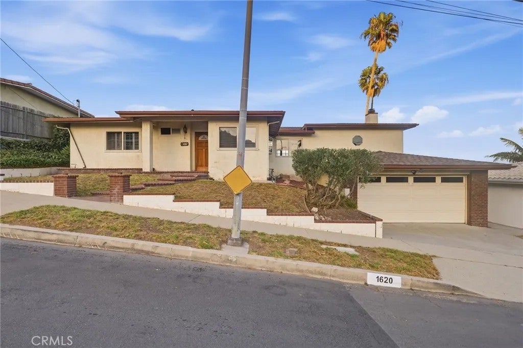 1620 Morse Drive — photo