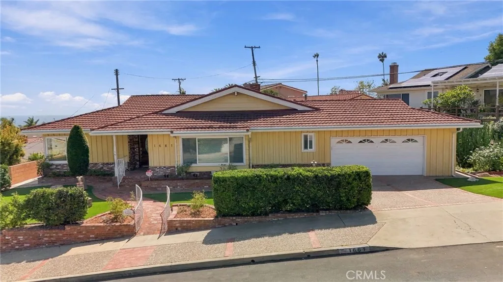 1681 Morse Drive — photo