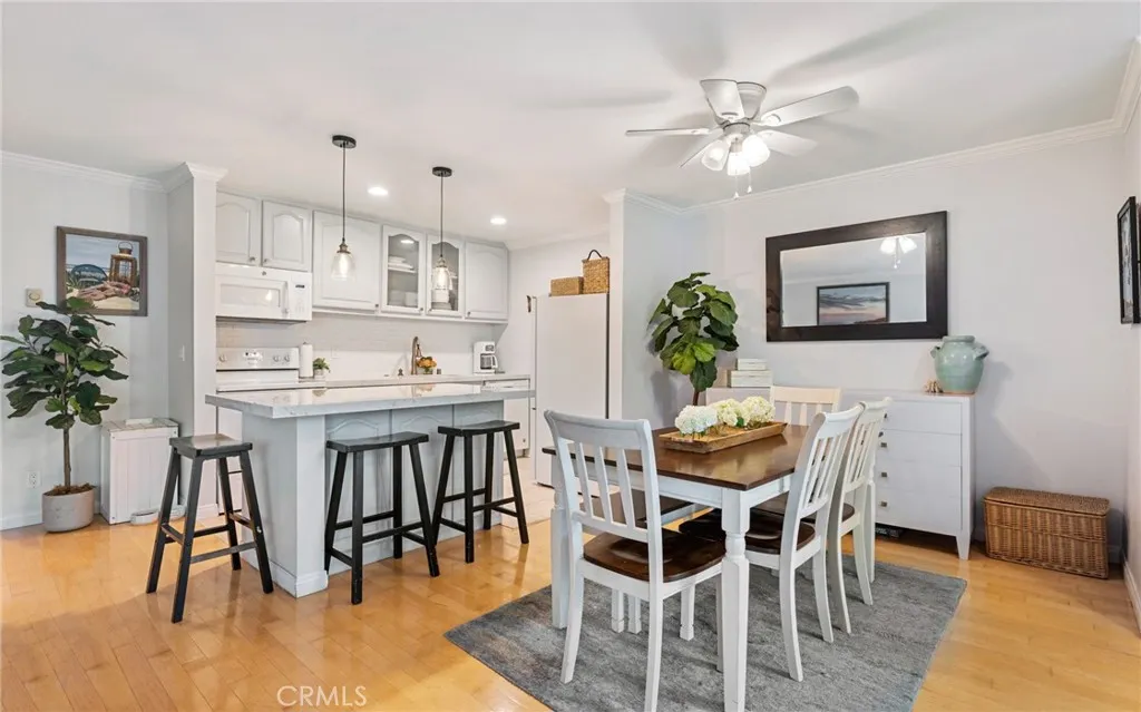 635 S Prospect Avenue Unit 101 — photo