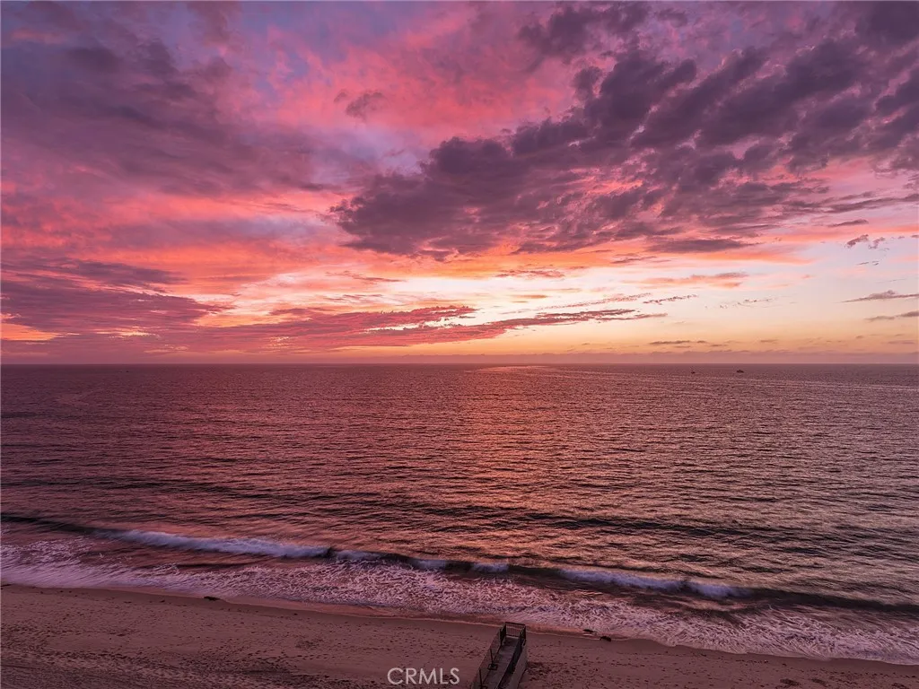 575 Esplanade Unit 307 — photo