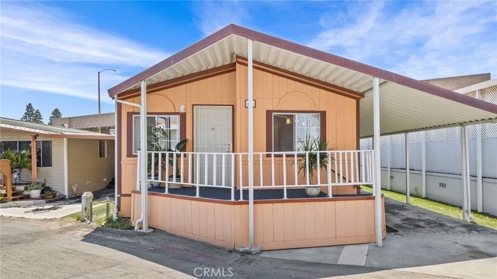 17261 Gothard 67 — photo
