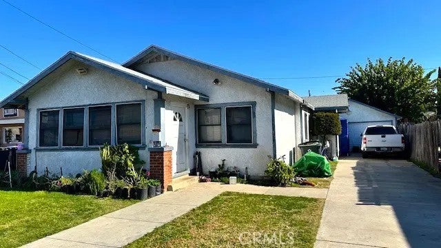 1533 S Greenville — photo