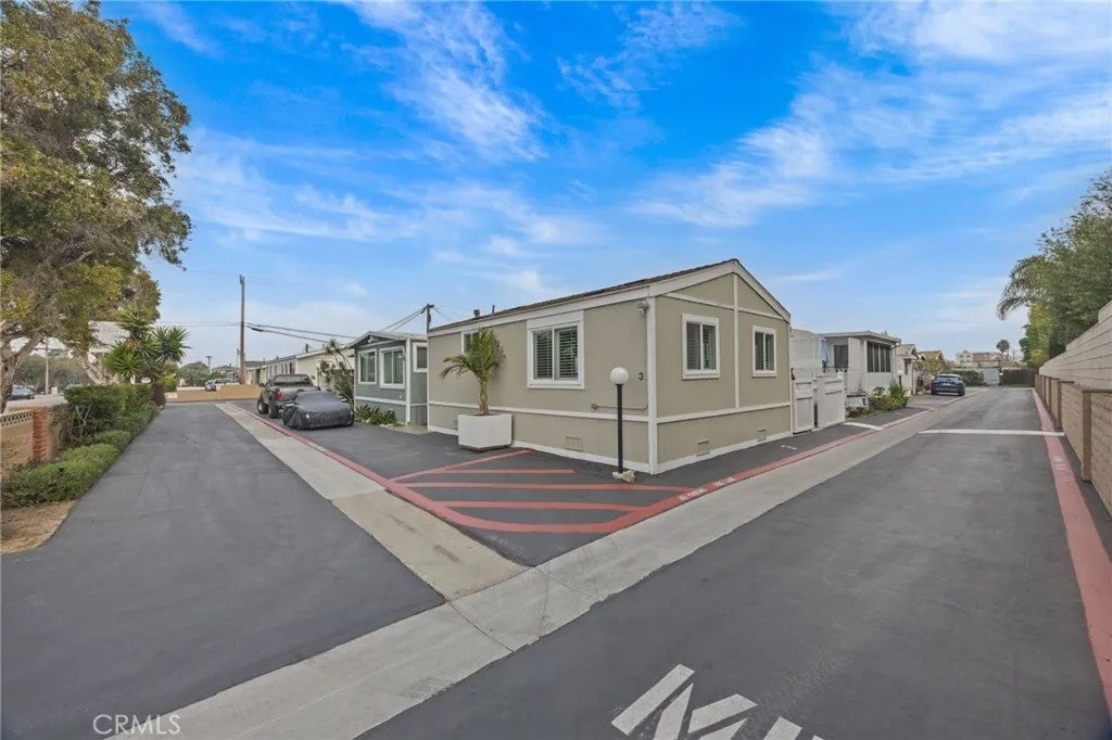 1660 Whittier 3 — photo