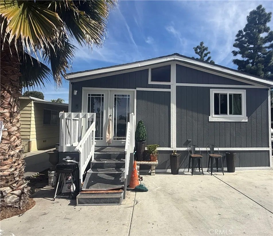135 Serra 145 — photo