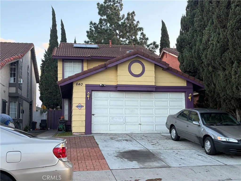 640 W Cypress, Compton, CA 90220 — photo 2